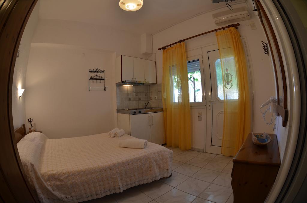 Chrisi Akti Hotel Skala Potamia  Rum bild