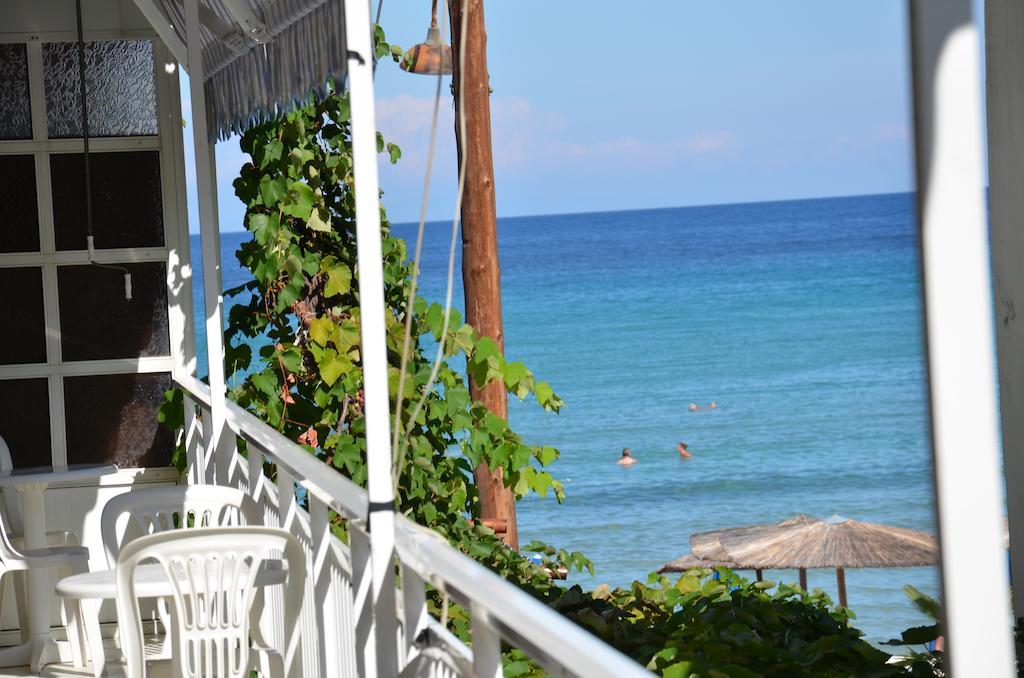 Chrisi Akti Hotel Skala Potamia  Exteriör bild